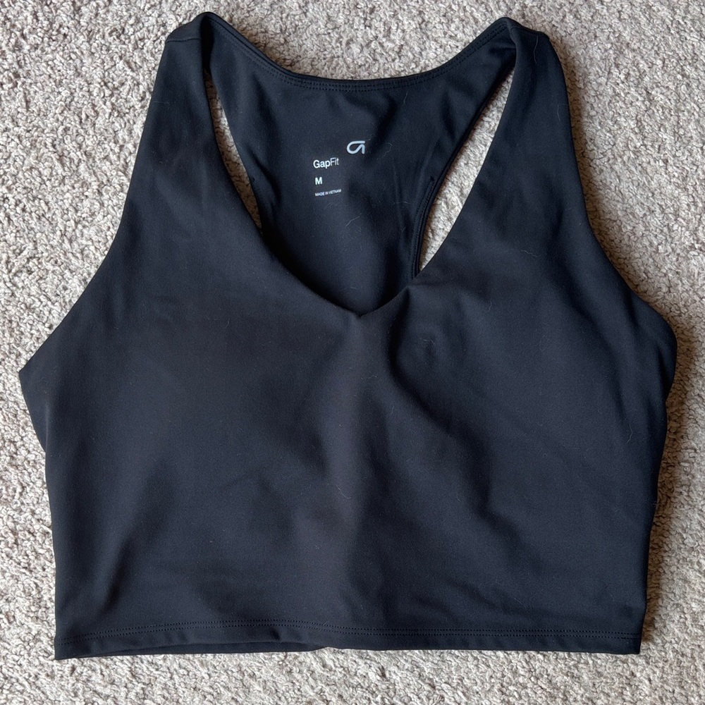 GAP Women's Black Sports Bra